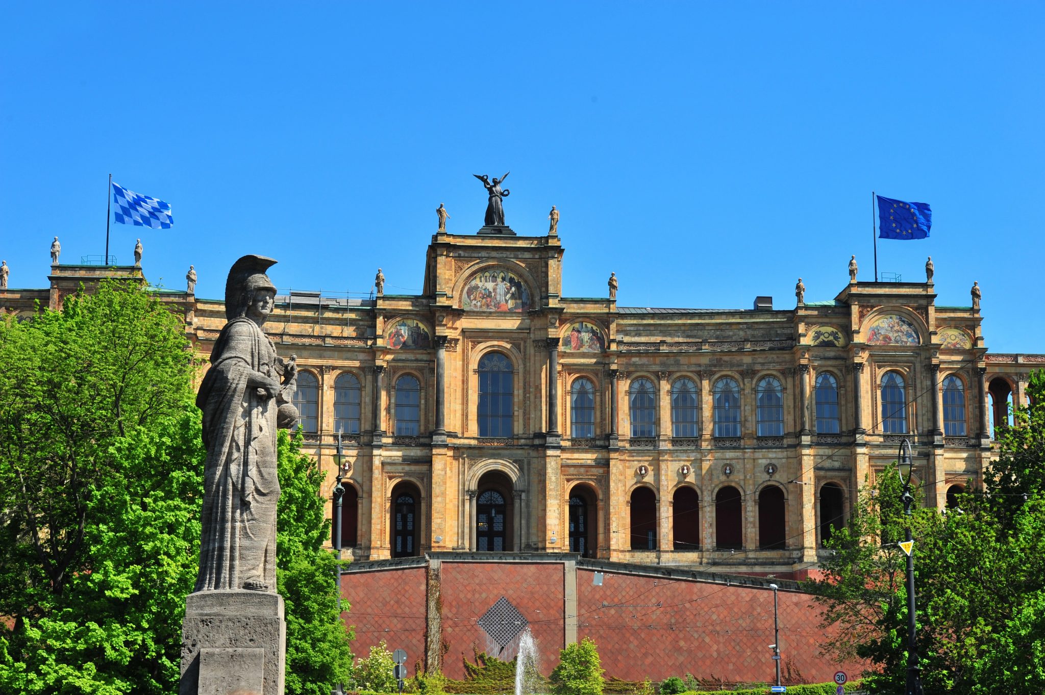 Das Maximilianeum, Sitz des Bayerischen Landtags.